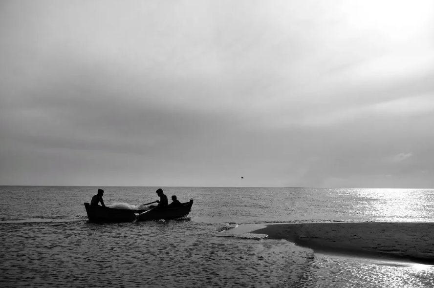 Before Sunrise — Documentary photograph by Arjun M G (Arjun Gangadharan Madathumpadi), Mumbai, India