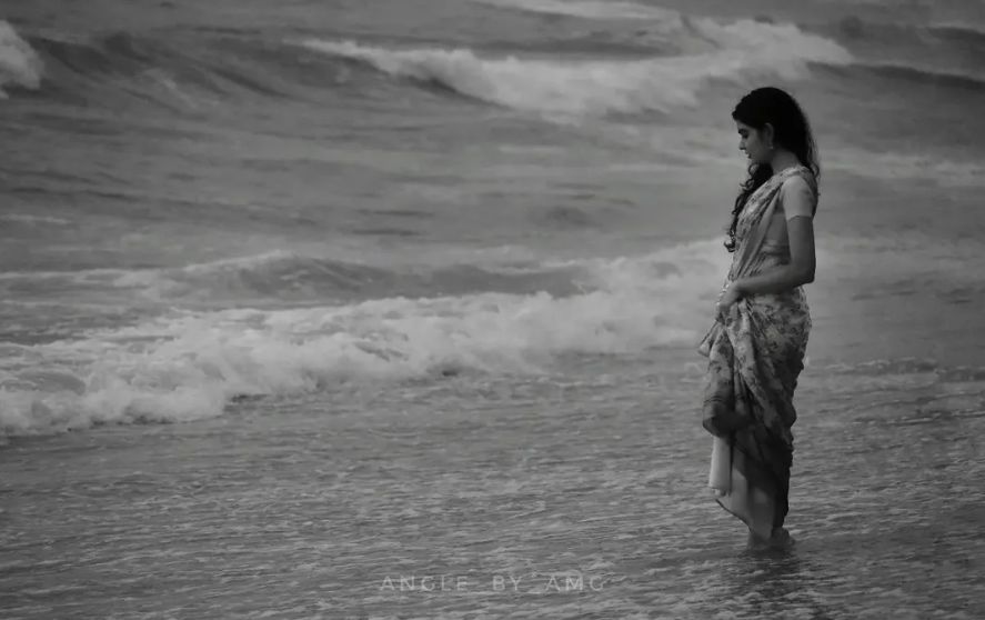 Woman and the Sea — Landscape photograph by Arjun M G (Arjun Gangadharan Madathumpadi), Mumbai, India